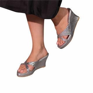 BOLD SILVER